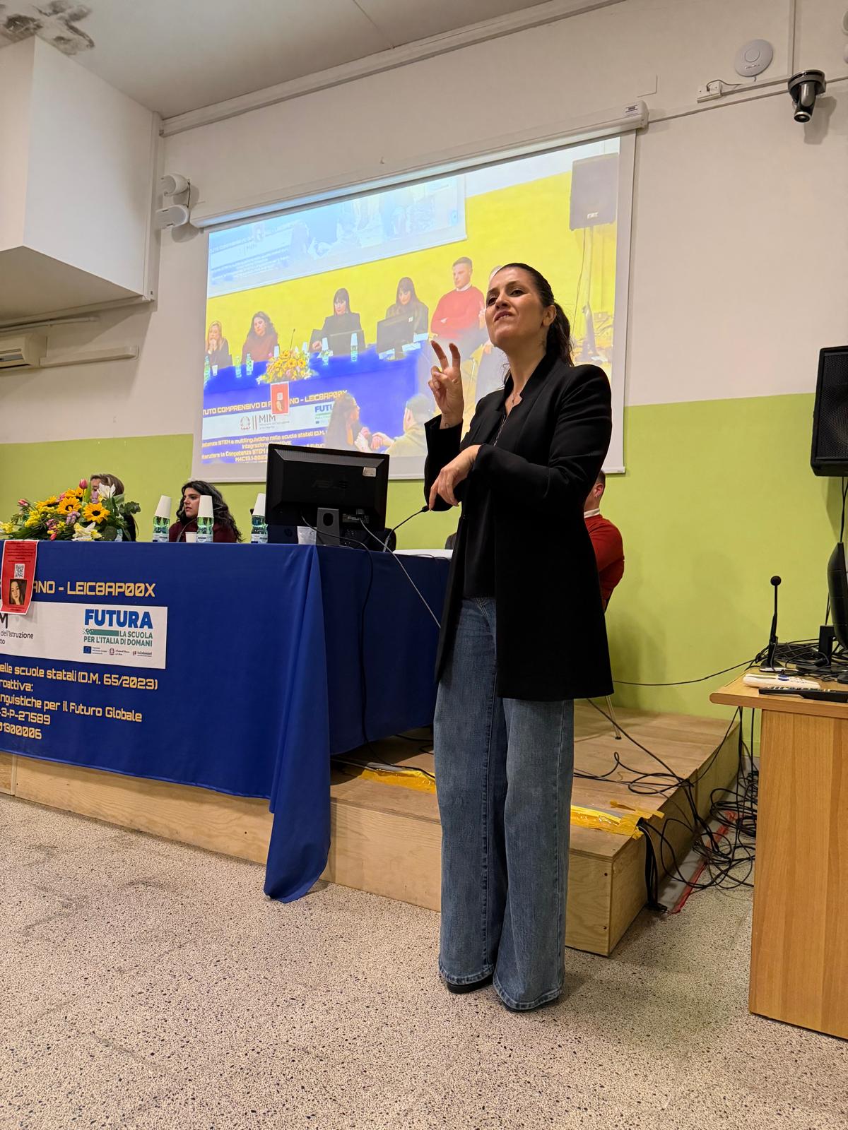 Paola Sorrento, interprete LIS Salento